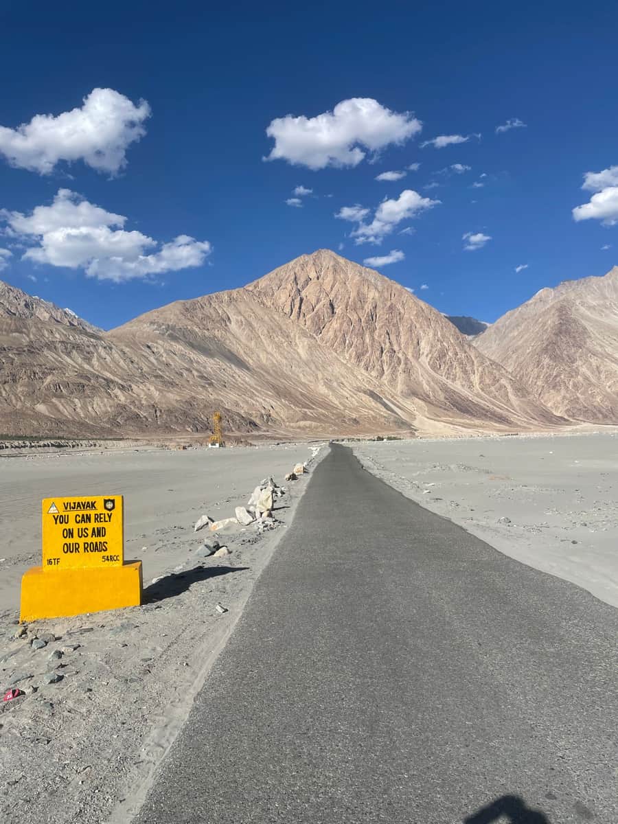Magnetic Hill, Kashmir – Leh – Ladakh