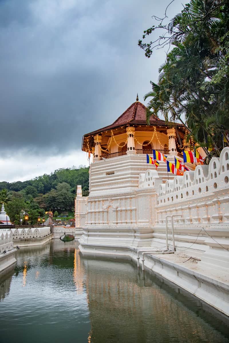 Kandy Temple of the Tooth, Sri Lanka